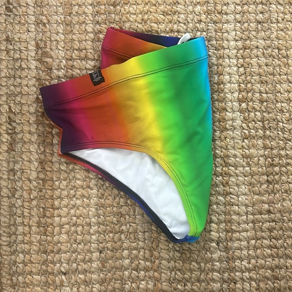 Brazilian Speedo Swim Briefs - Size Large - rainbow design - Brand New - Picture 3 of 3